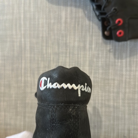 Champion x Timberland collab - Picture 2 of 4